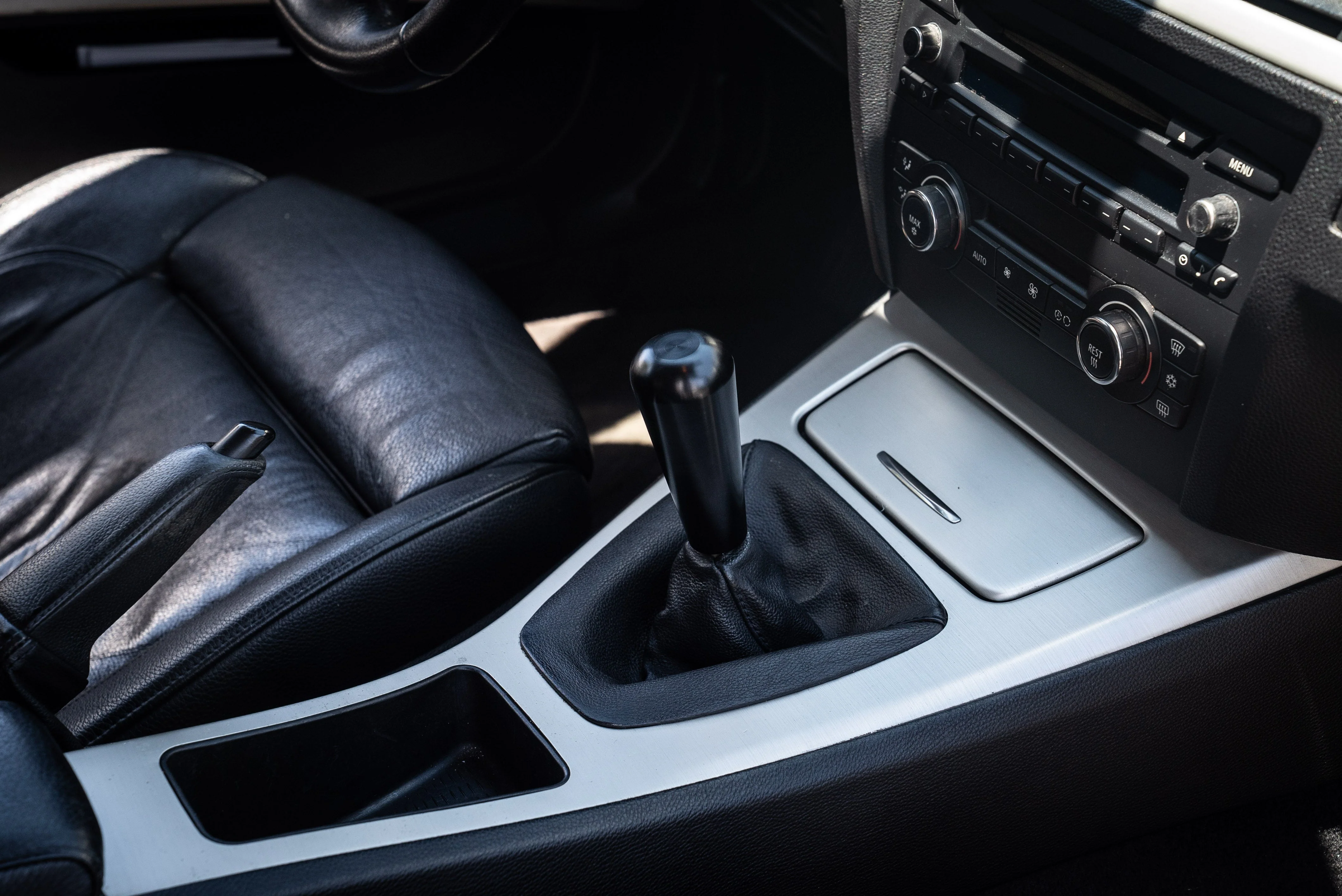 Garagistic - Bat Aluminum Shift Knob for BMW E21, E28, E30, E34, E36, E46 - Image 2