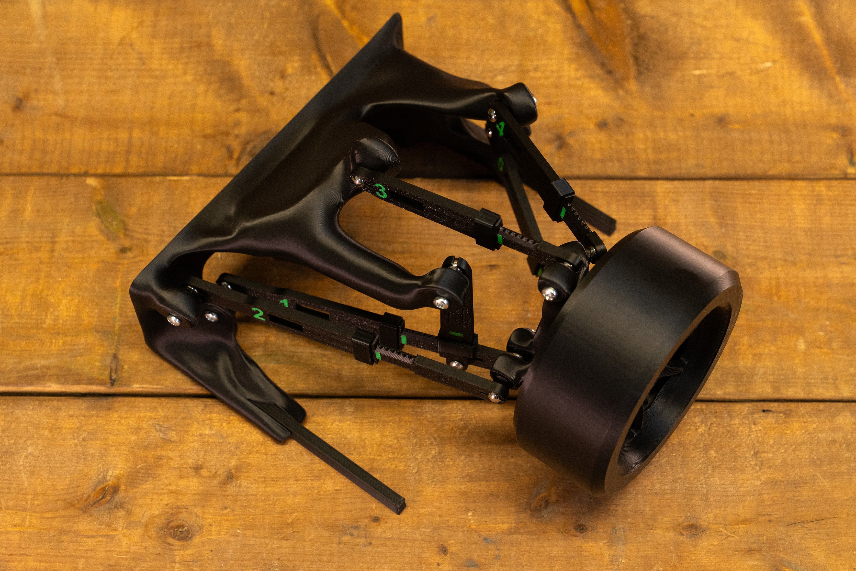 FDF Raceshop - BMW 5 Link Rear Suspension Display - Image 6