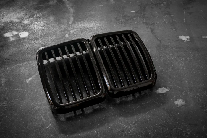 Garagistic - E30 Gloss Black Kidney Grill - Aftermarket Replacement (51131945877) - Image 10