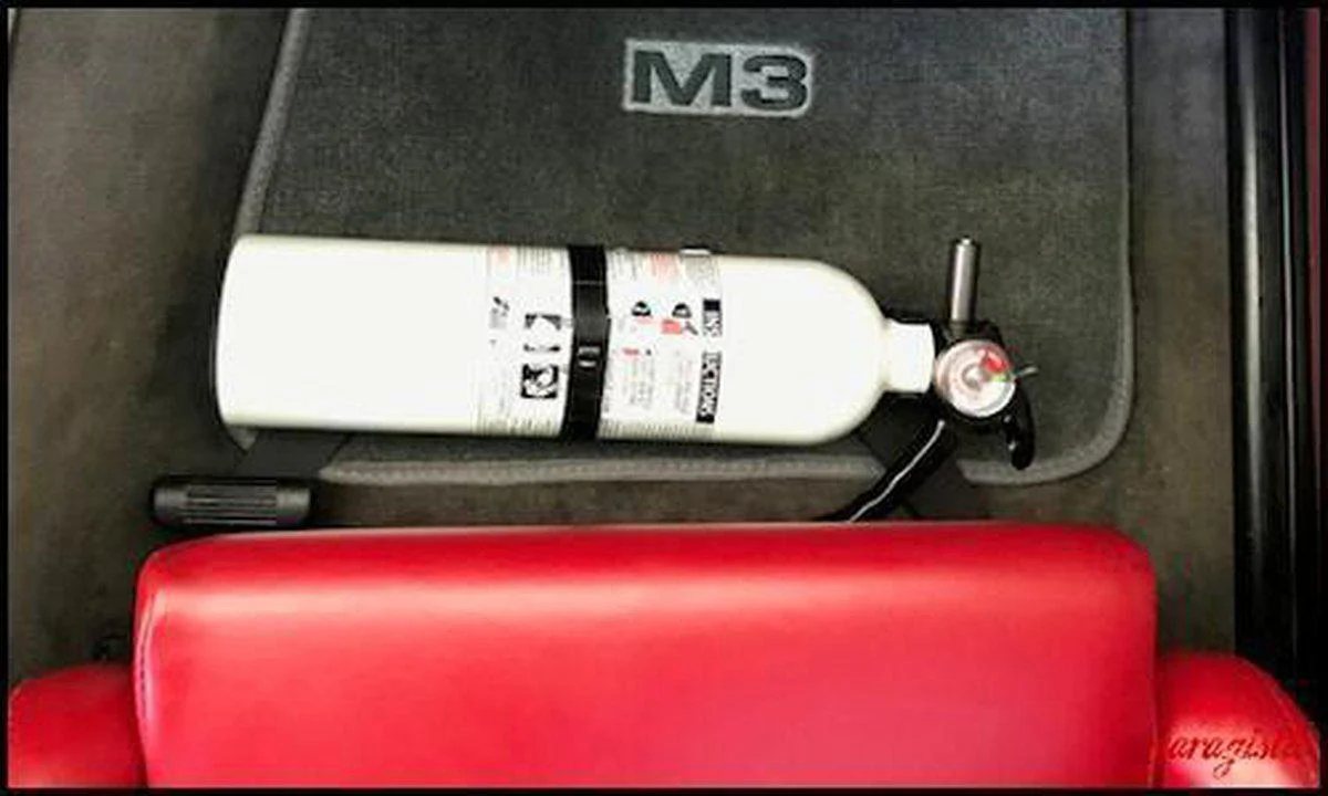 Garagistic - E30 Fire Extinguisher Mount Bracket - Image 3