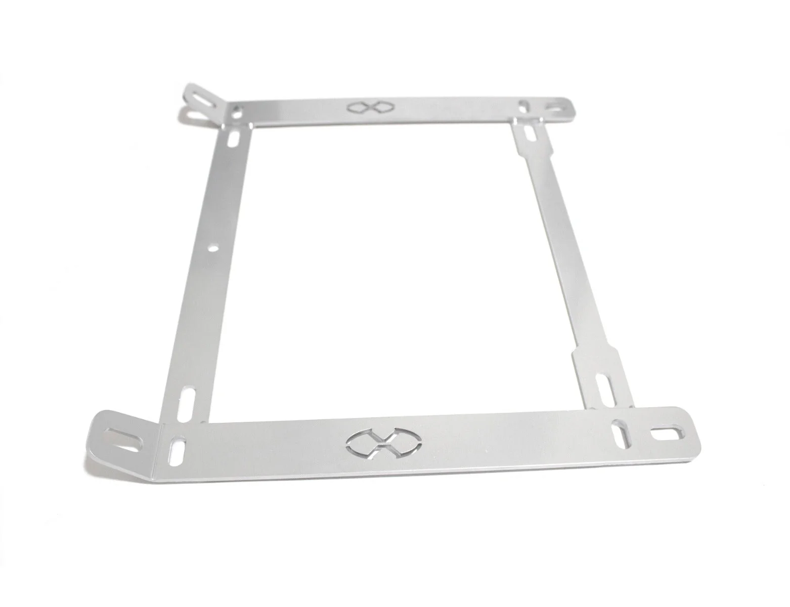 MA70 Front Seat Brackets - Image 2